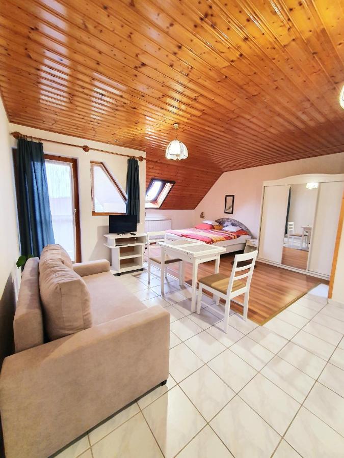 Nemes Apartmanhaz Hévíz Екстериор снимка