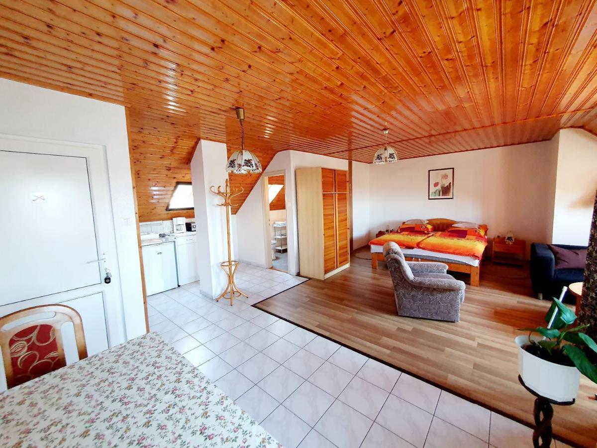 Nemes Apartmanhaz Hévíz Екстериор снимка
