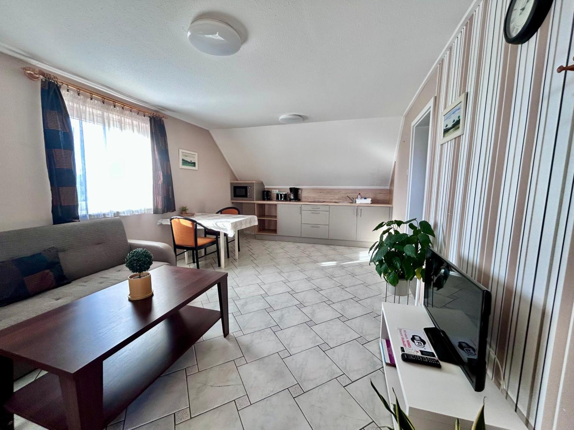 Nemes Apartmanhaz Hévíz Екстериор снимка