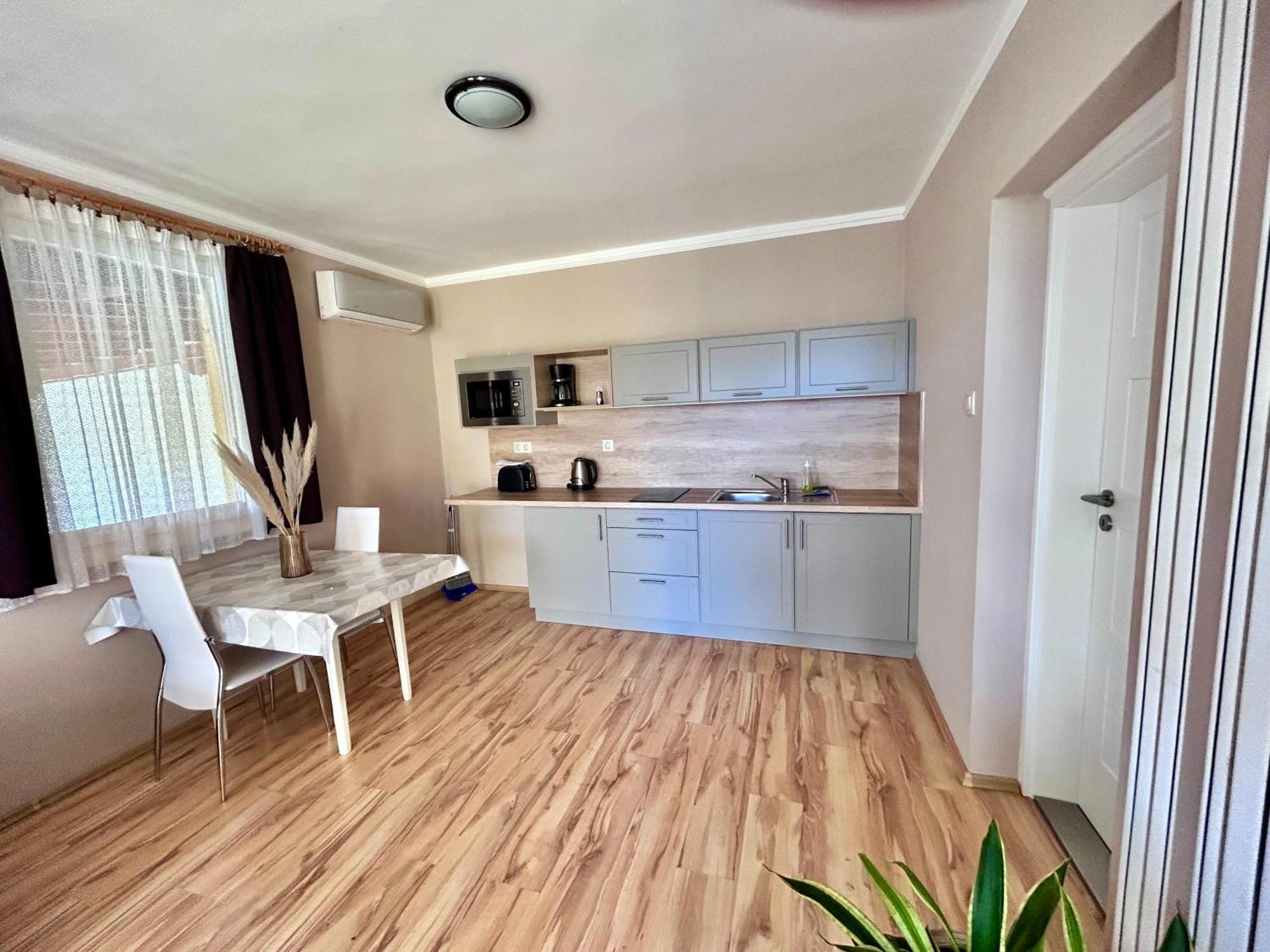 Nemes Apartmanhaz Hévíz Екстериор снимка