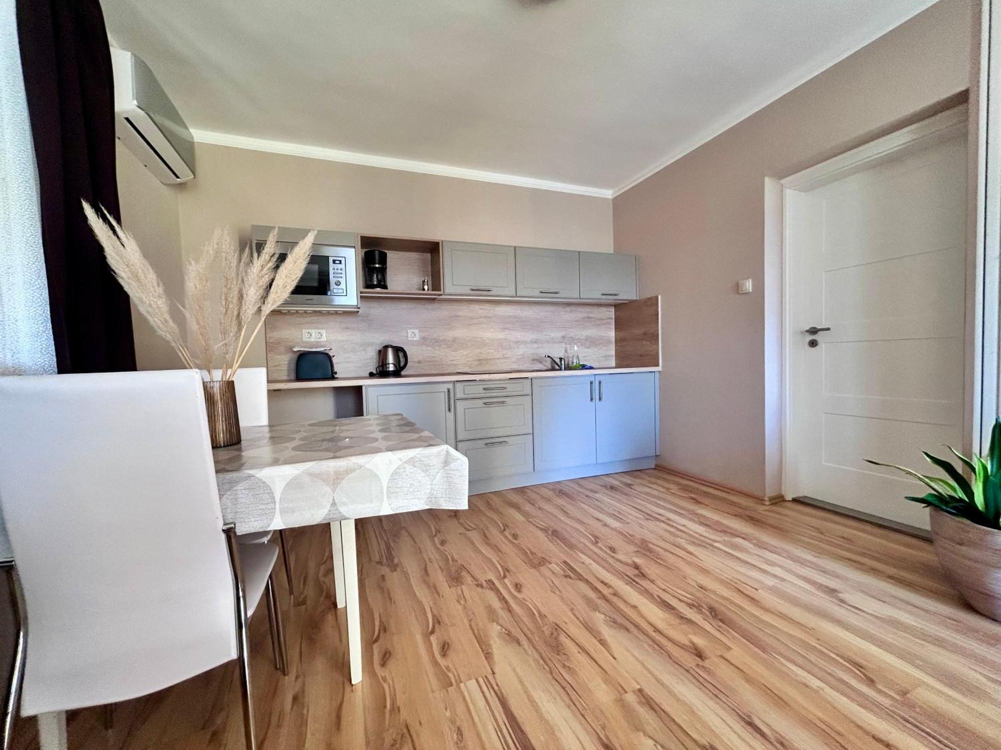 Nemes Apartmanhaz Hévíz Екстериор снимка