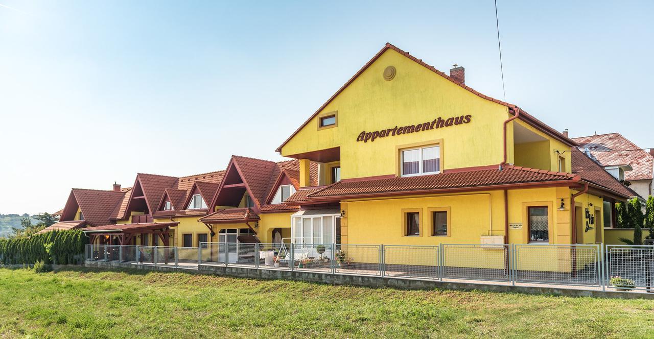 Nemes Apartmanhaz Hévíz Екстериор снимка