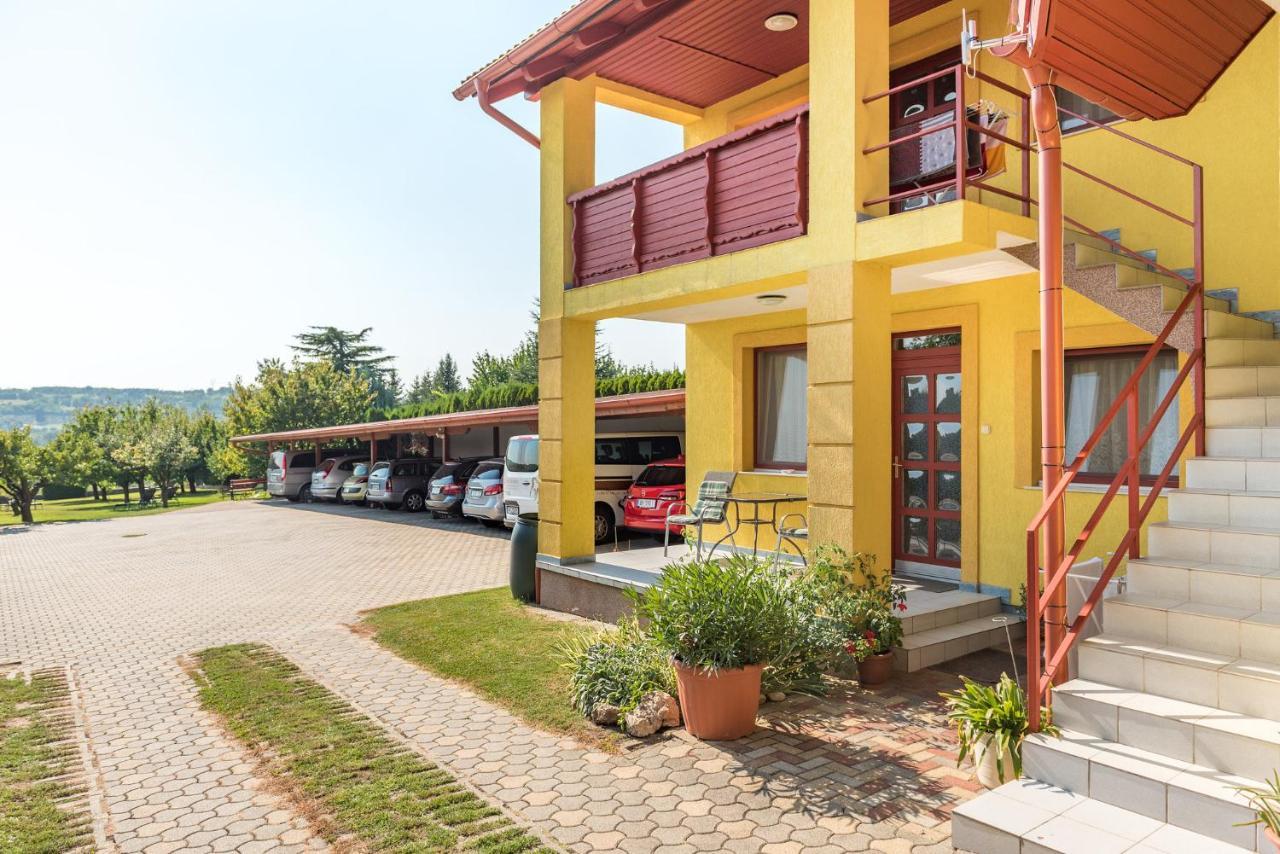Nemes Apartmanhaz Hévíz Екстериор снимка